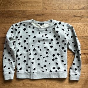 Romeo and Juliet grey and black stars crew neck sweatshirt size medium